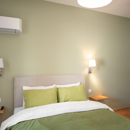 Twin House Spetses Hotel Buitenkant foto